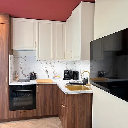 Le Millesime - 3 Min Ralliement - Renovated & Warm Apartment